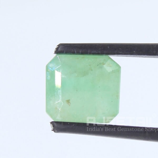 Natural Emerald 4.75 ratti