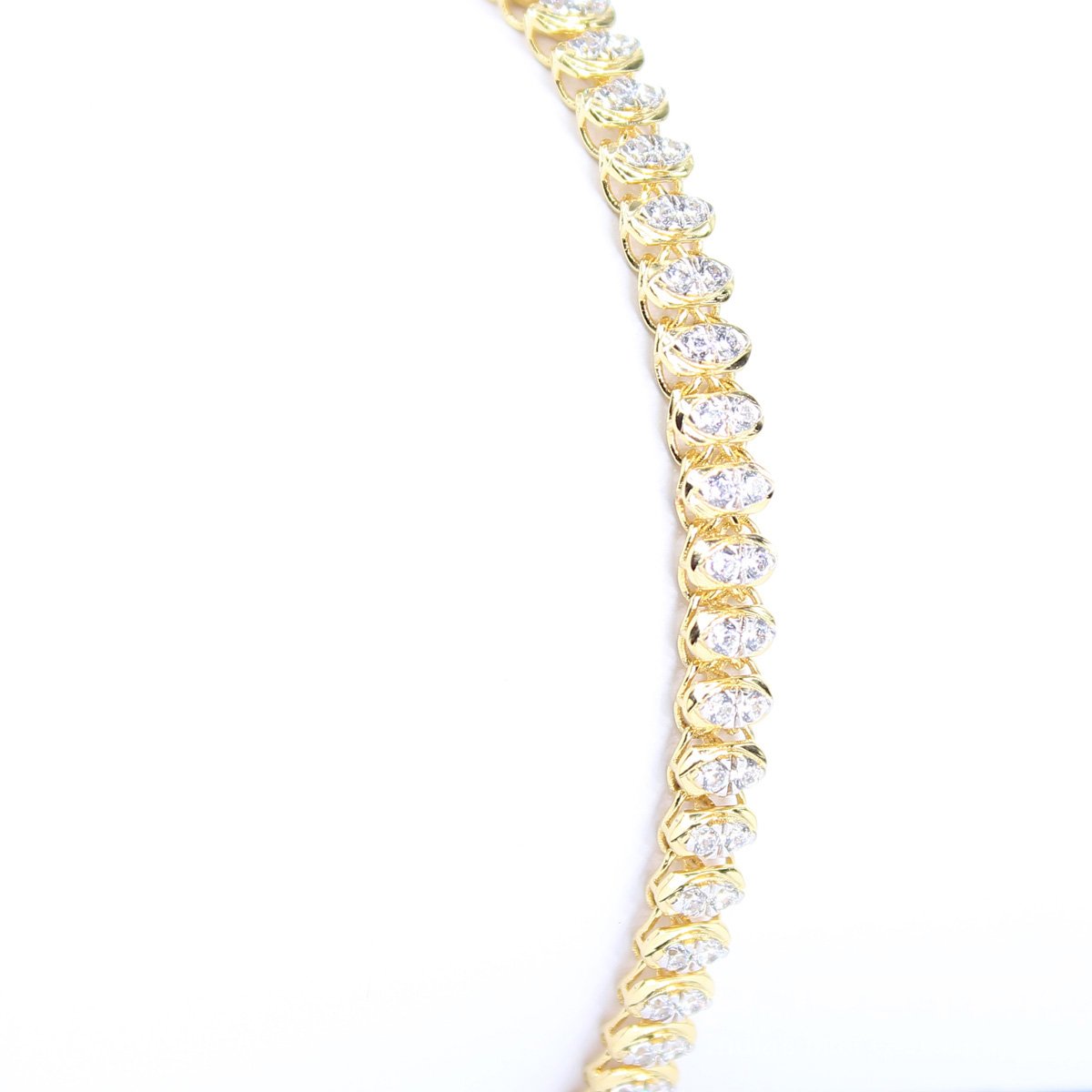3.12 Carat Lab Grown Diamond Stylish 18k Yellow Gold Bracelets For Woman -  Ajretail Your One-Stop Destination for Lab Grown Diamonds, Gemstones, and  Jewelry Wholesale and Export