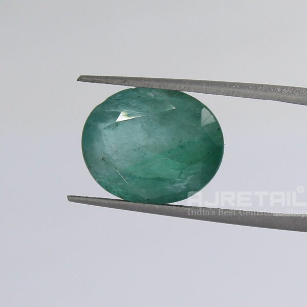 11.00 ratti Emerald Gemstone