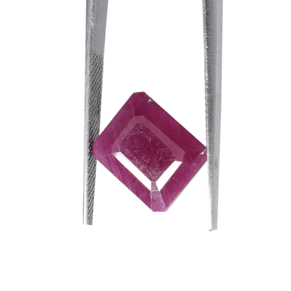 The Majestic Natural Ruby 7.75 CT Gemstone – A Legacy of Nature's Perfection