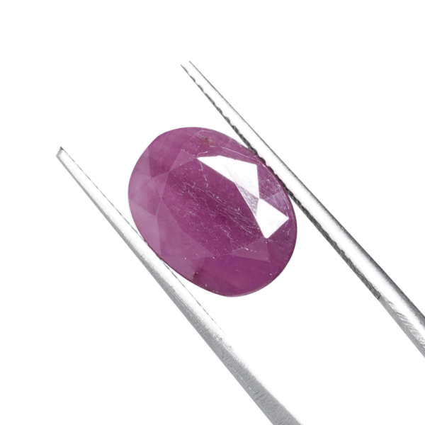 The Natural Ruby 4.65 CT Gemstone – An Exquisite Symphony of Radiance